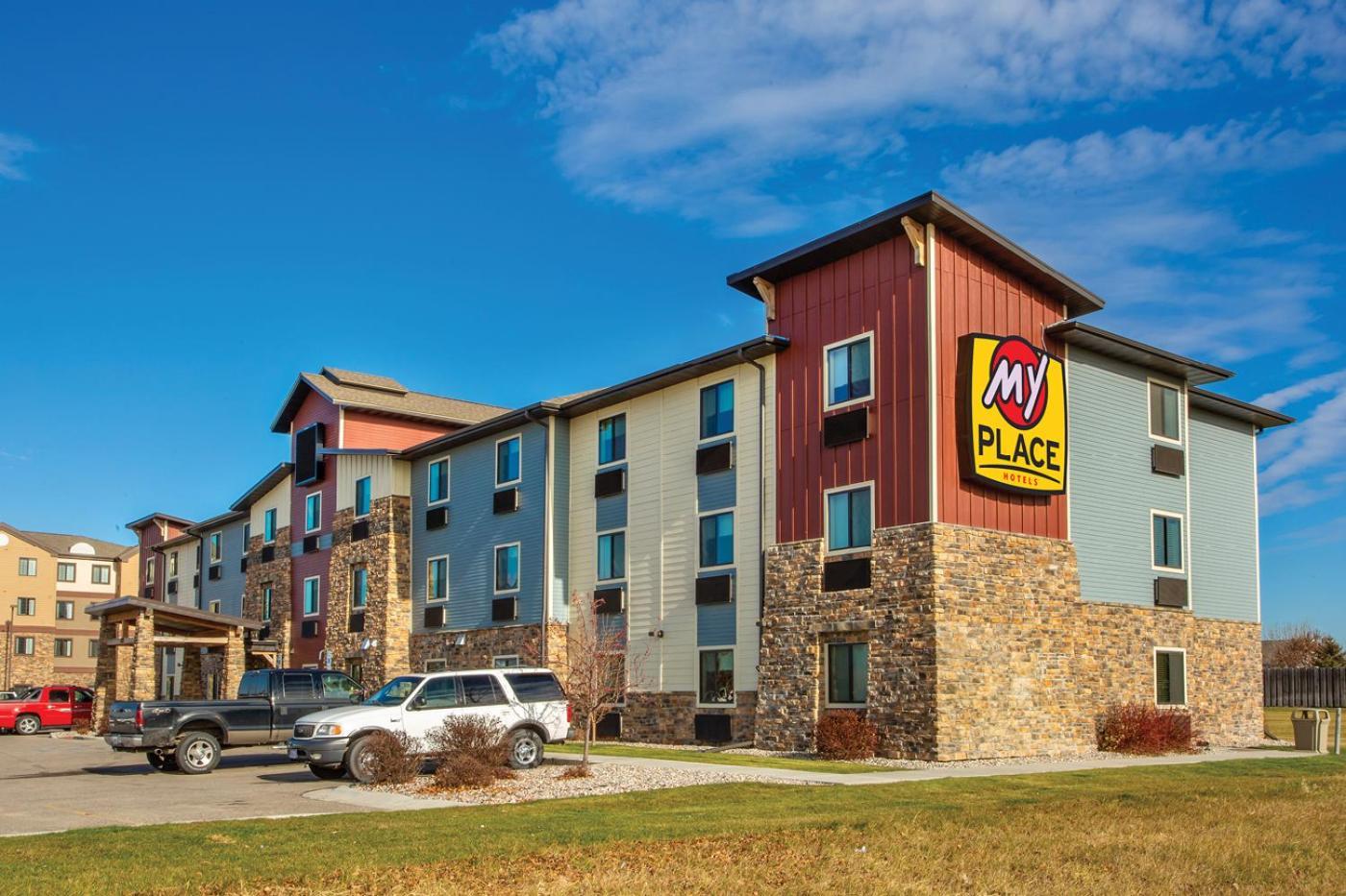 My Place Hotel-Grand Forks, ND photo 1