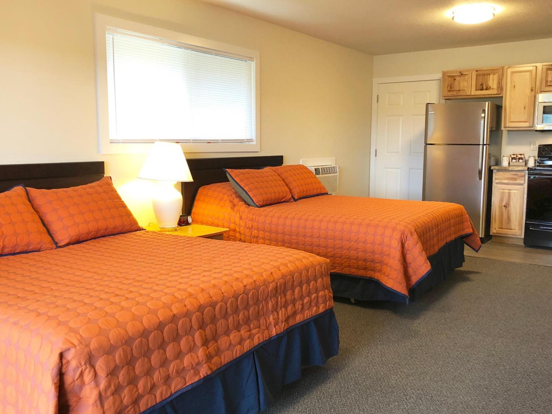 Rockerville Lodge & Cabins photo 94