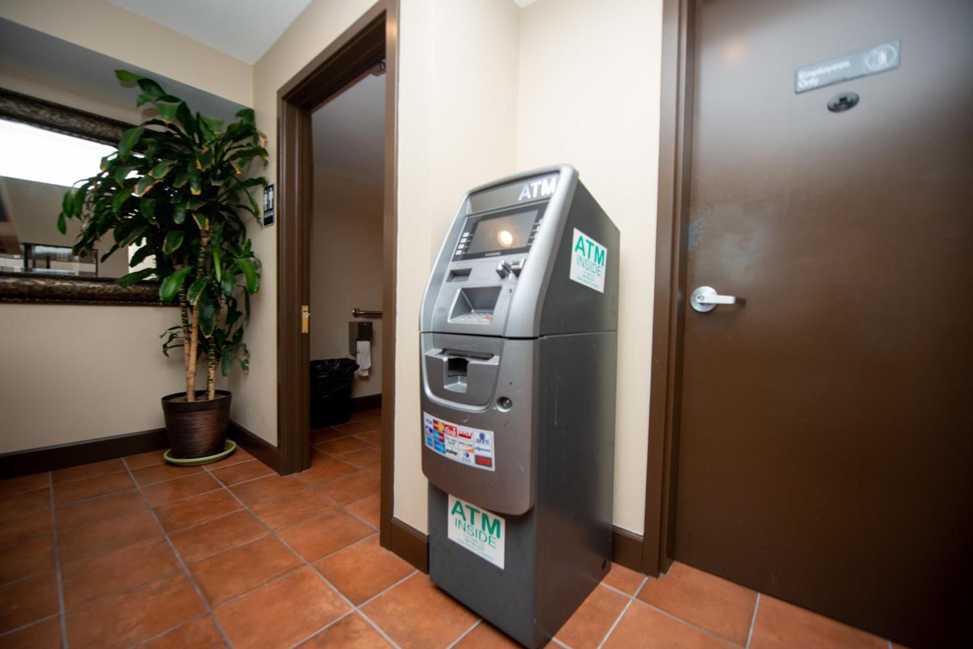 Casa Bella Inn- Huntington Park photo 9