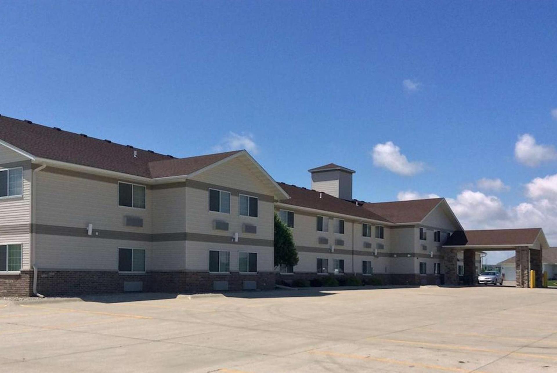 Baymont by Wyndham Harlan photo 2