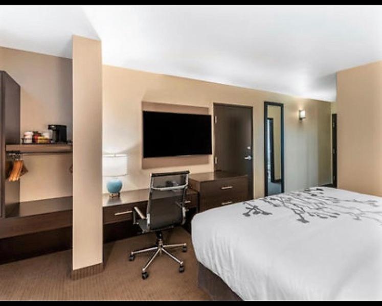 Sleep Inn & Suites Denver International Airport photo 2