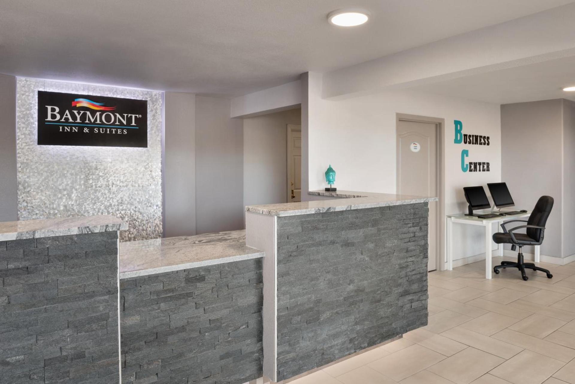 Baymont by Wyndham Des Moines North photo 28