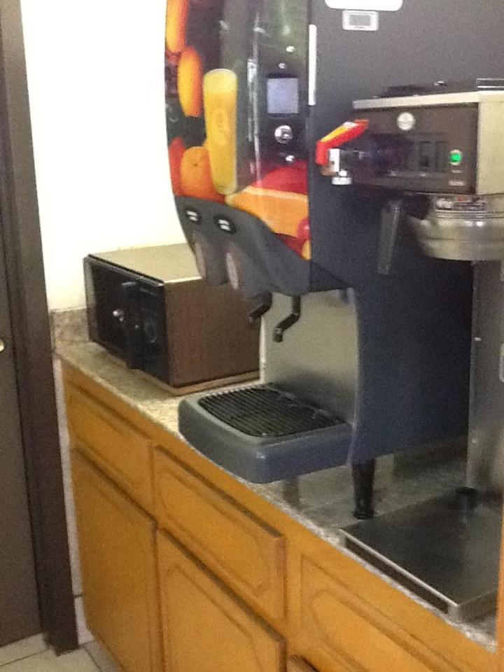 Americas Best Value Inn - Brookhaven photo 12
