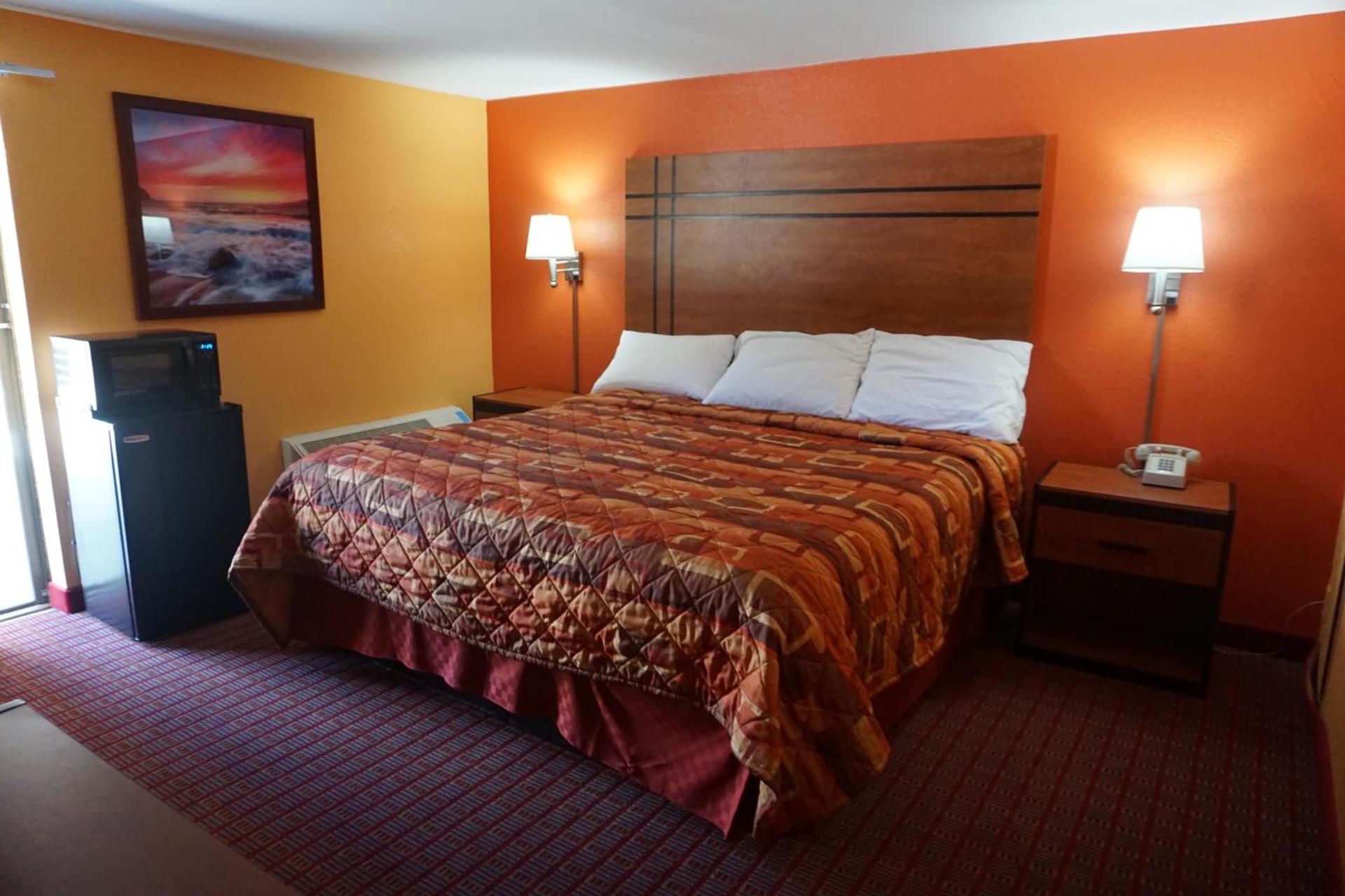 Relax Inn photo 4