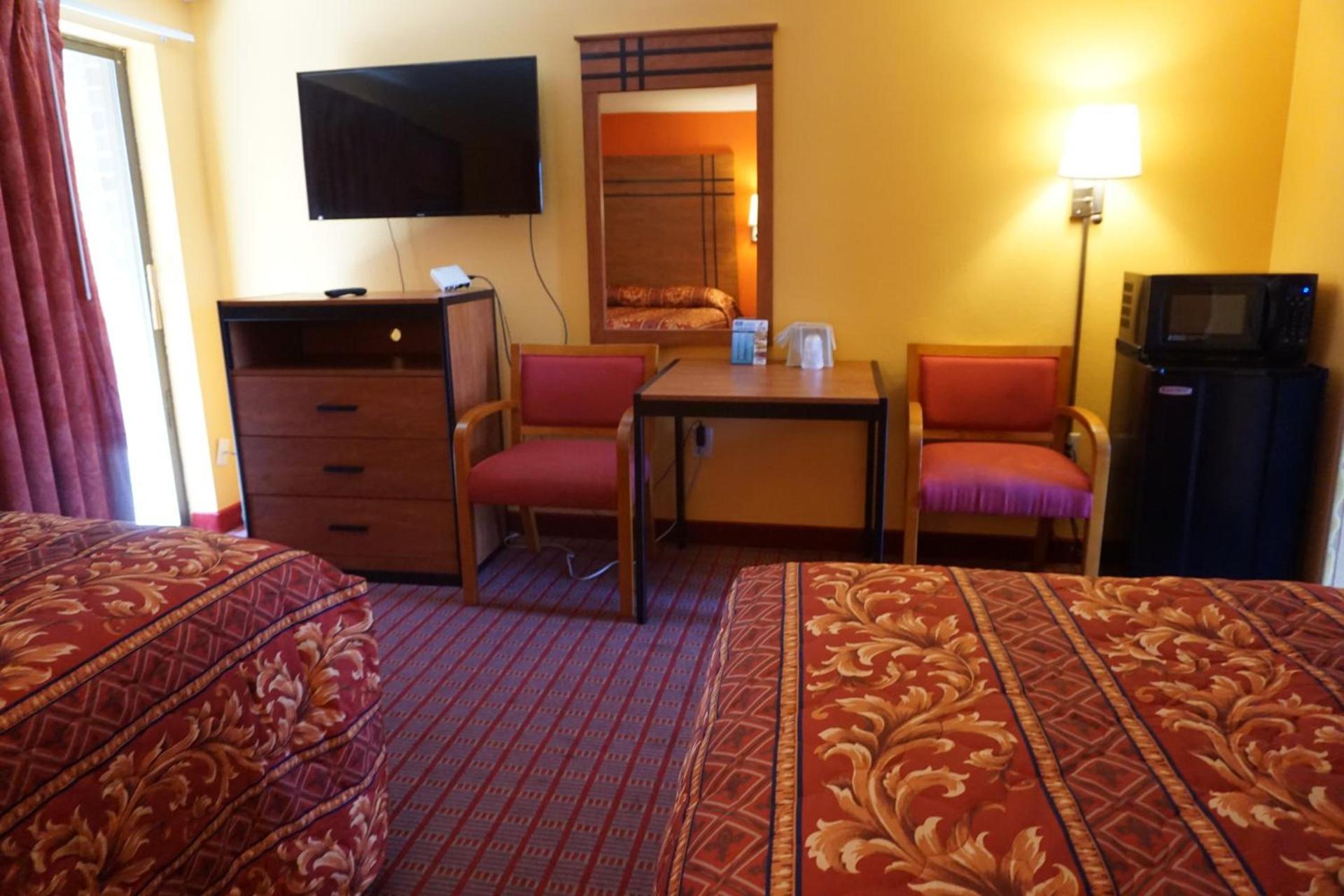 Relax Inn photo 3