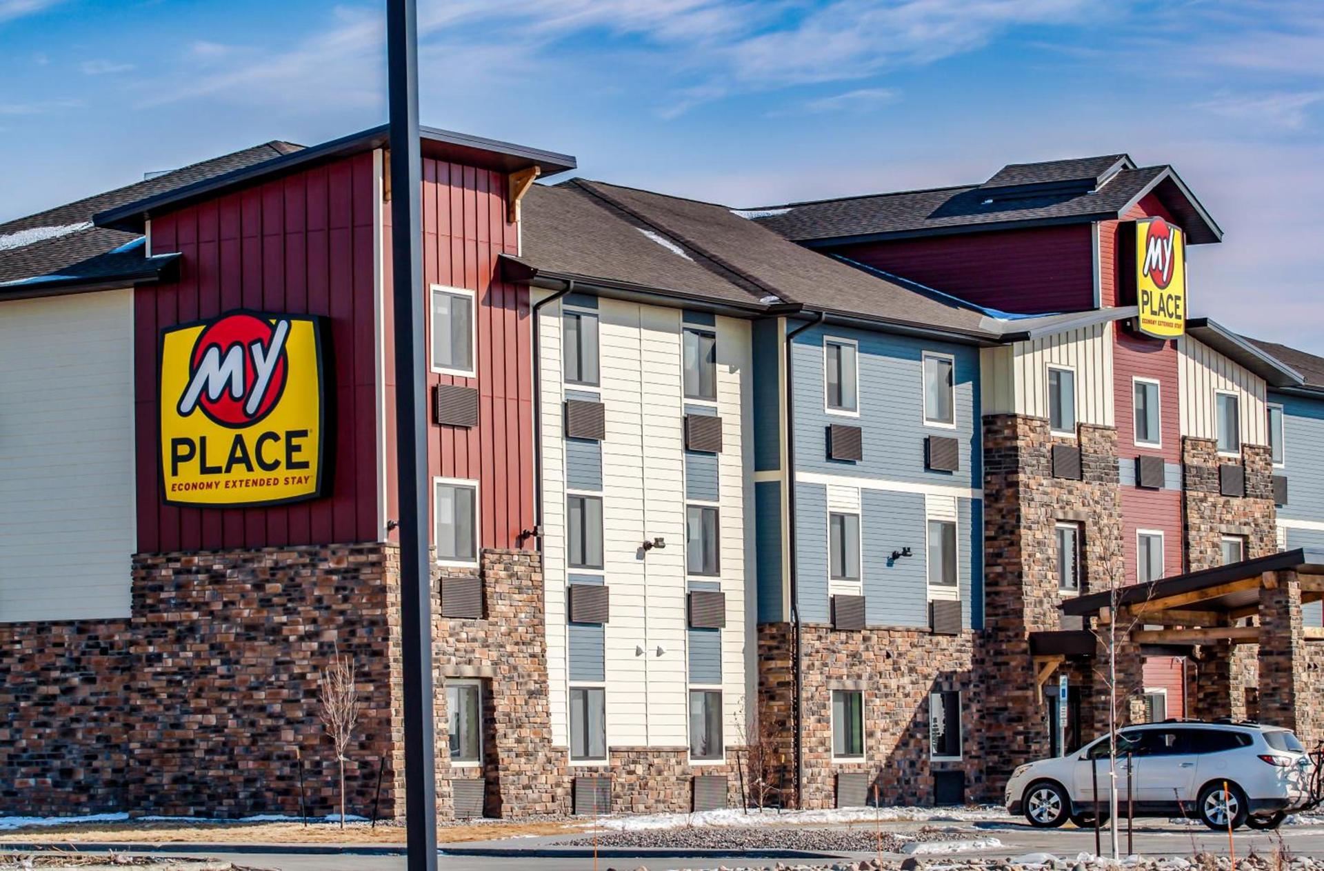 My Place Hotel-Fargo, ND photo 6