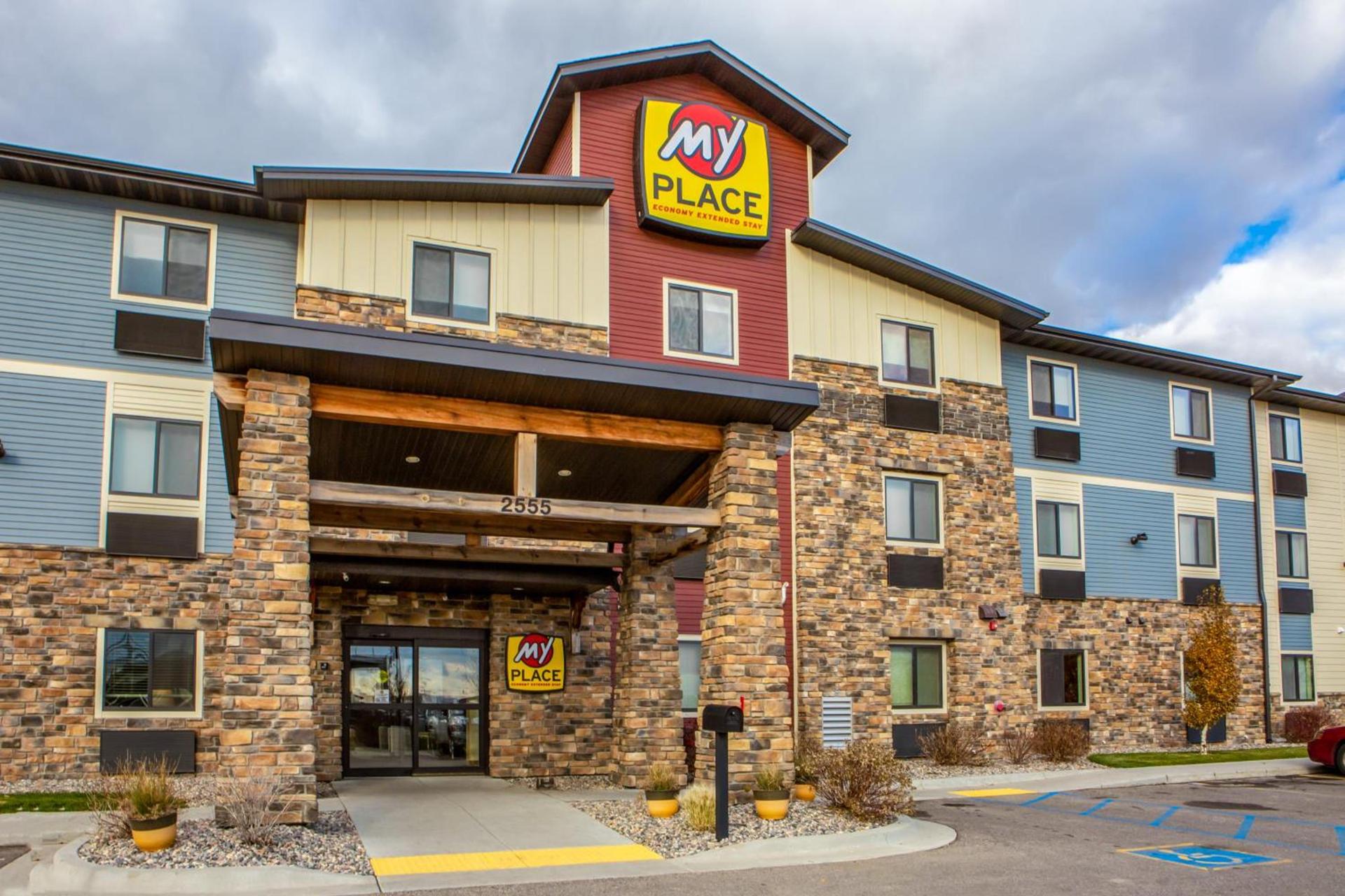 My Place Hotel-Fargo, ND photo 3