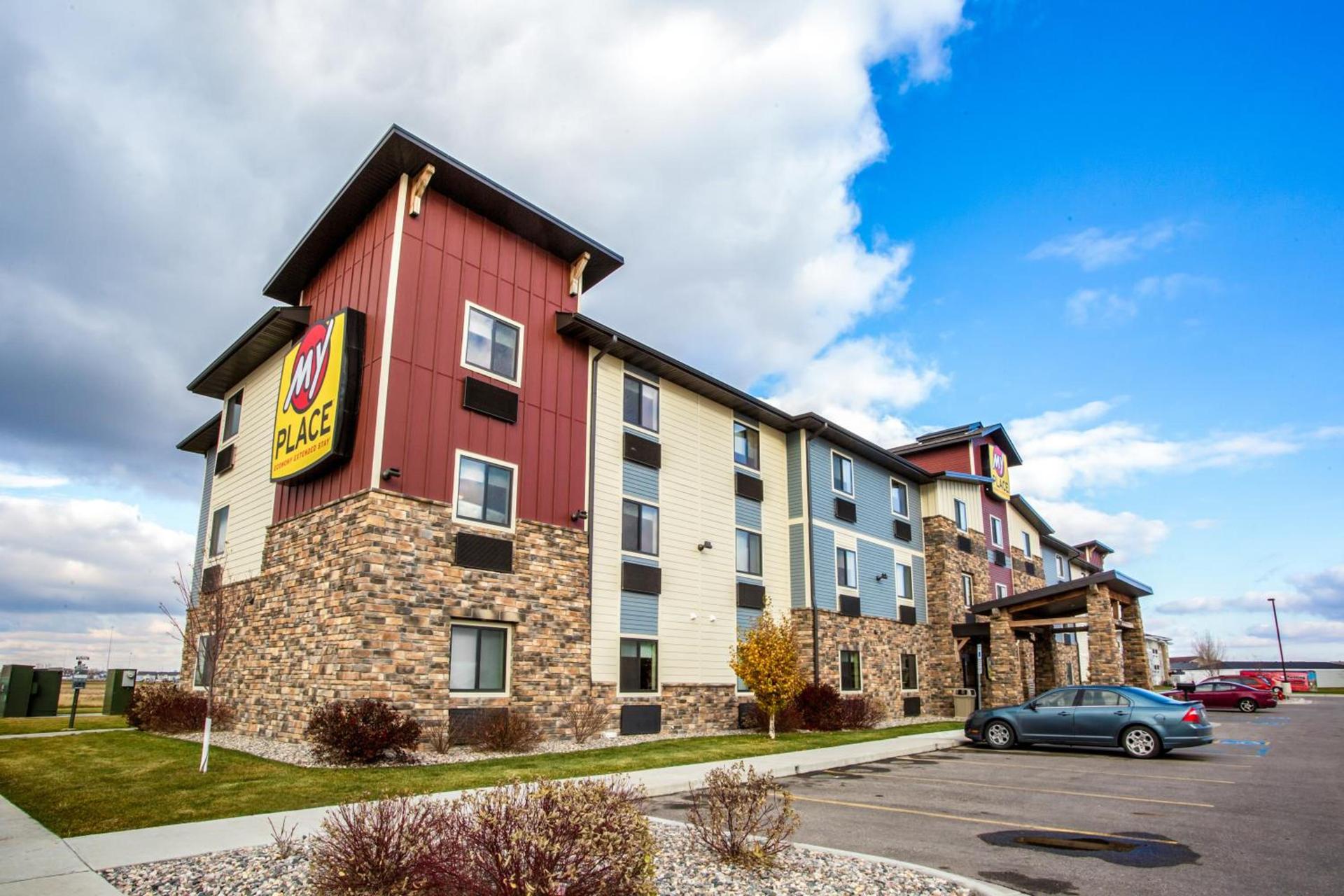 My Place Hotel-Fargo, ND photo 4
