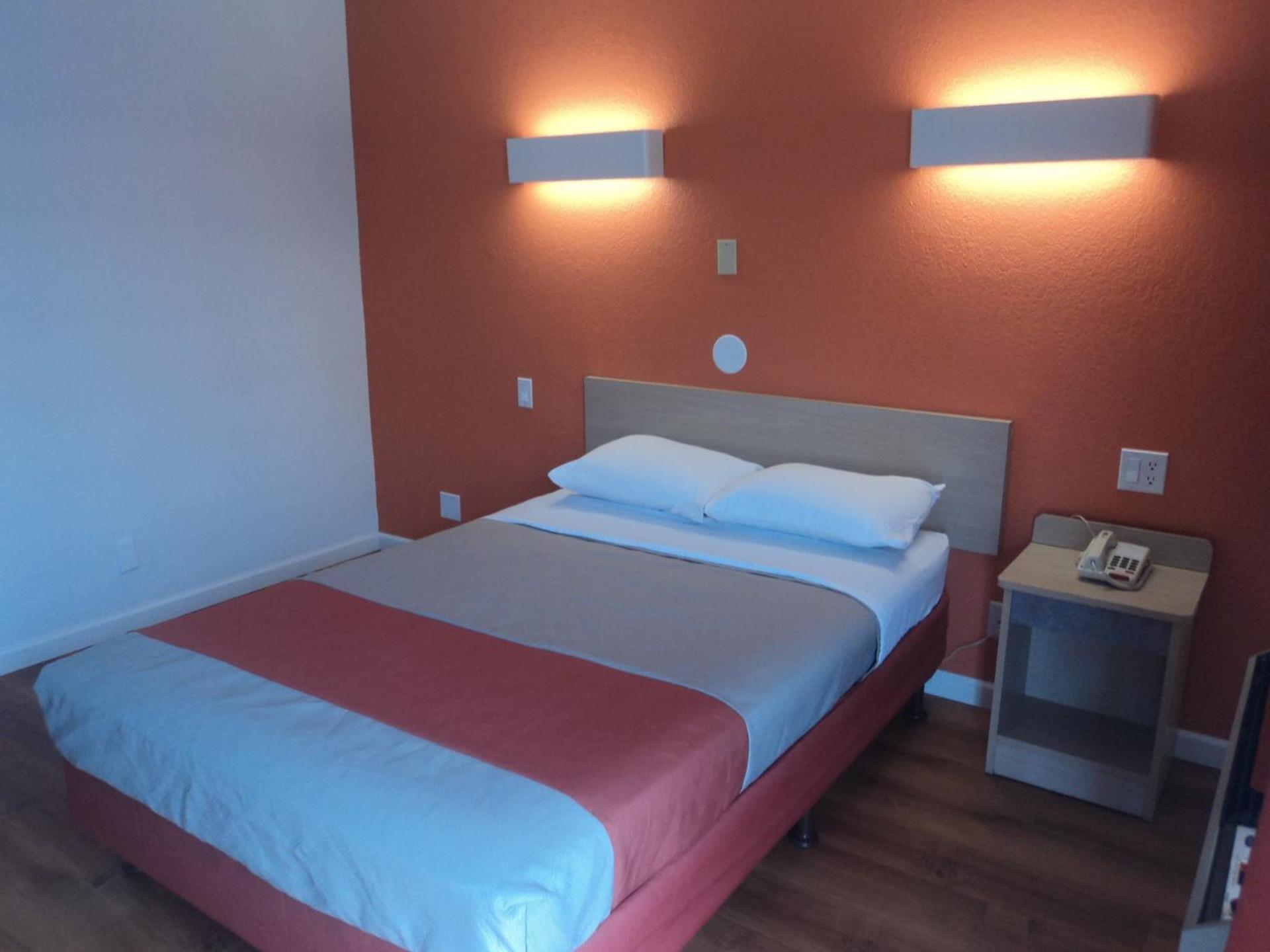 Motel 6 Albuquerque Northeast photo 56