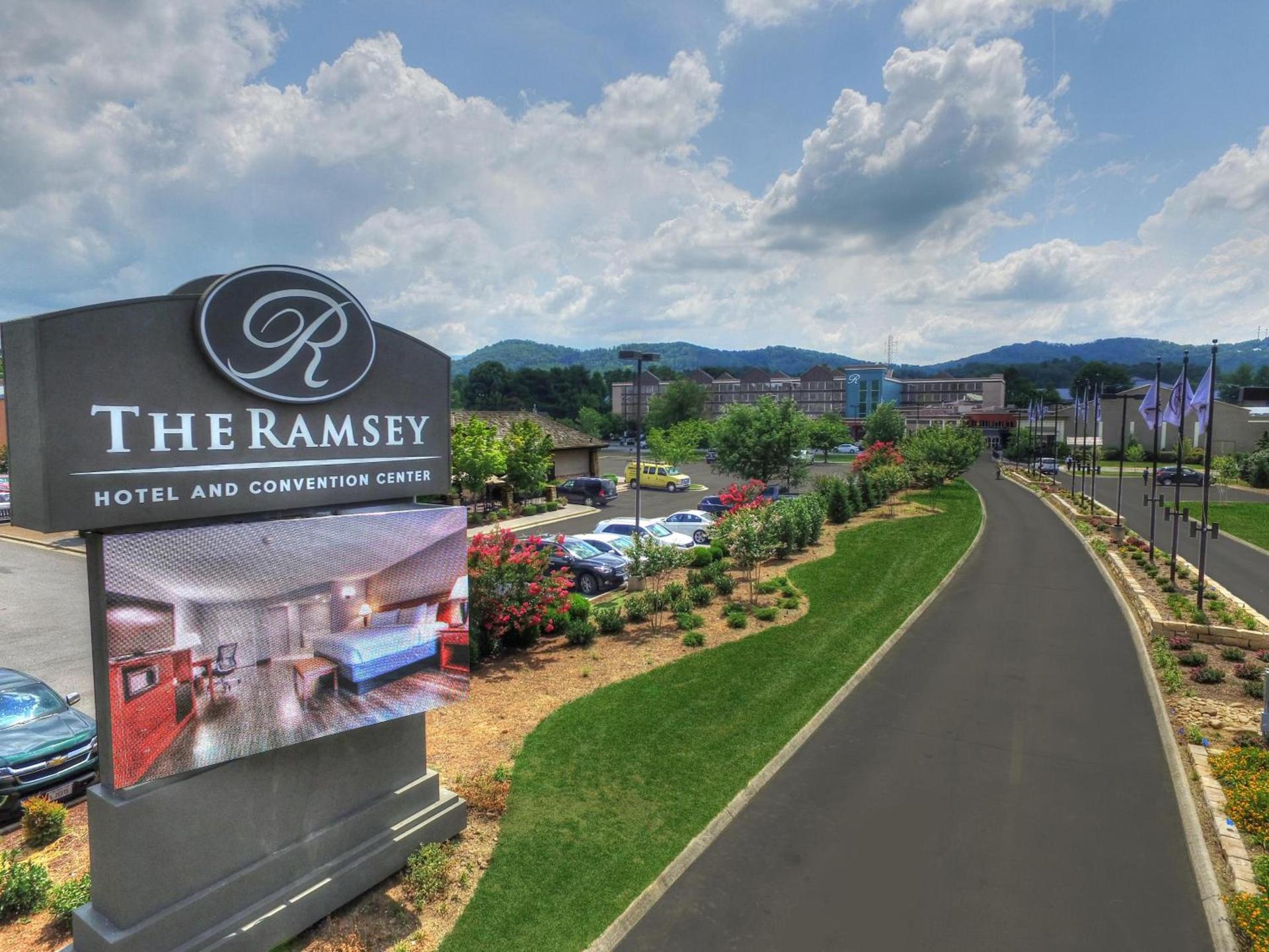 The Ramsey Hotel and Convention Center Pigeon Forge photo 22