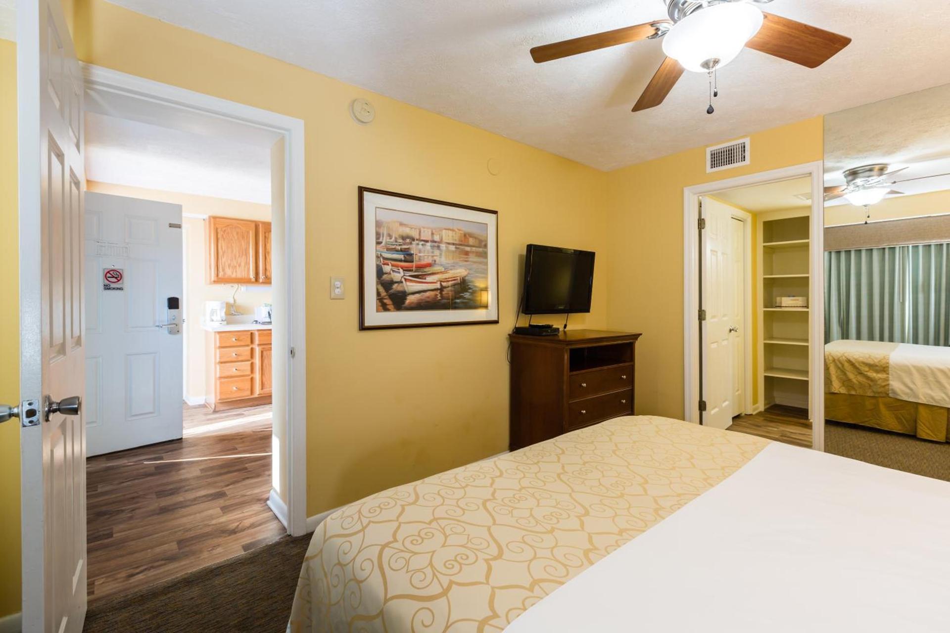 Jade Tree Cove photo 17