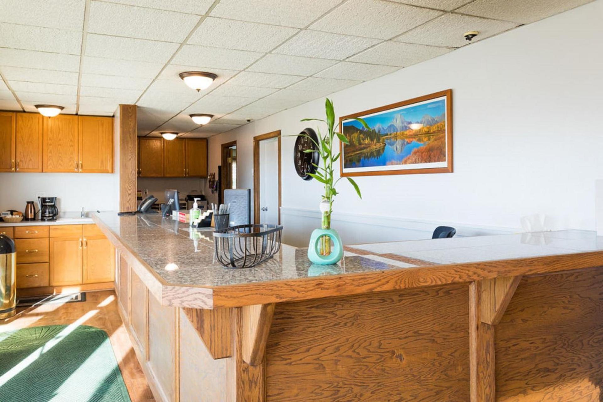 Motel 8 Rock Springs photo 2