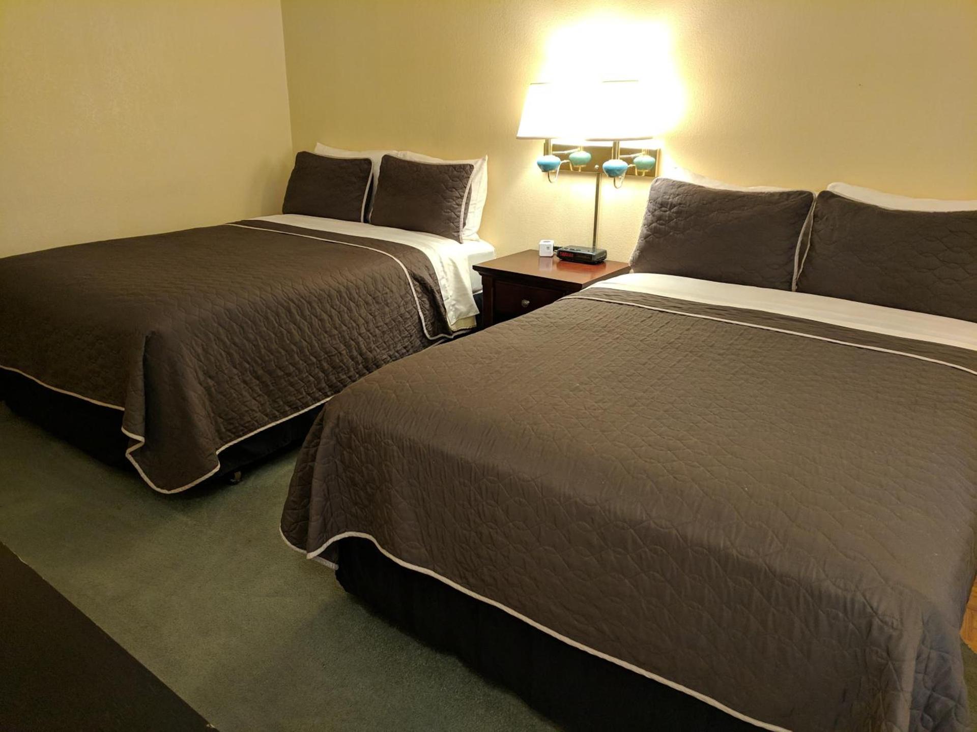 Lakeview Motel photo 19