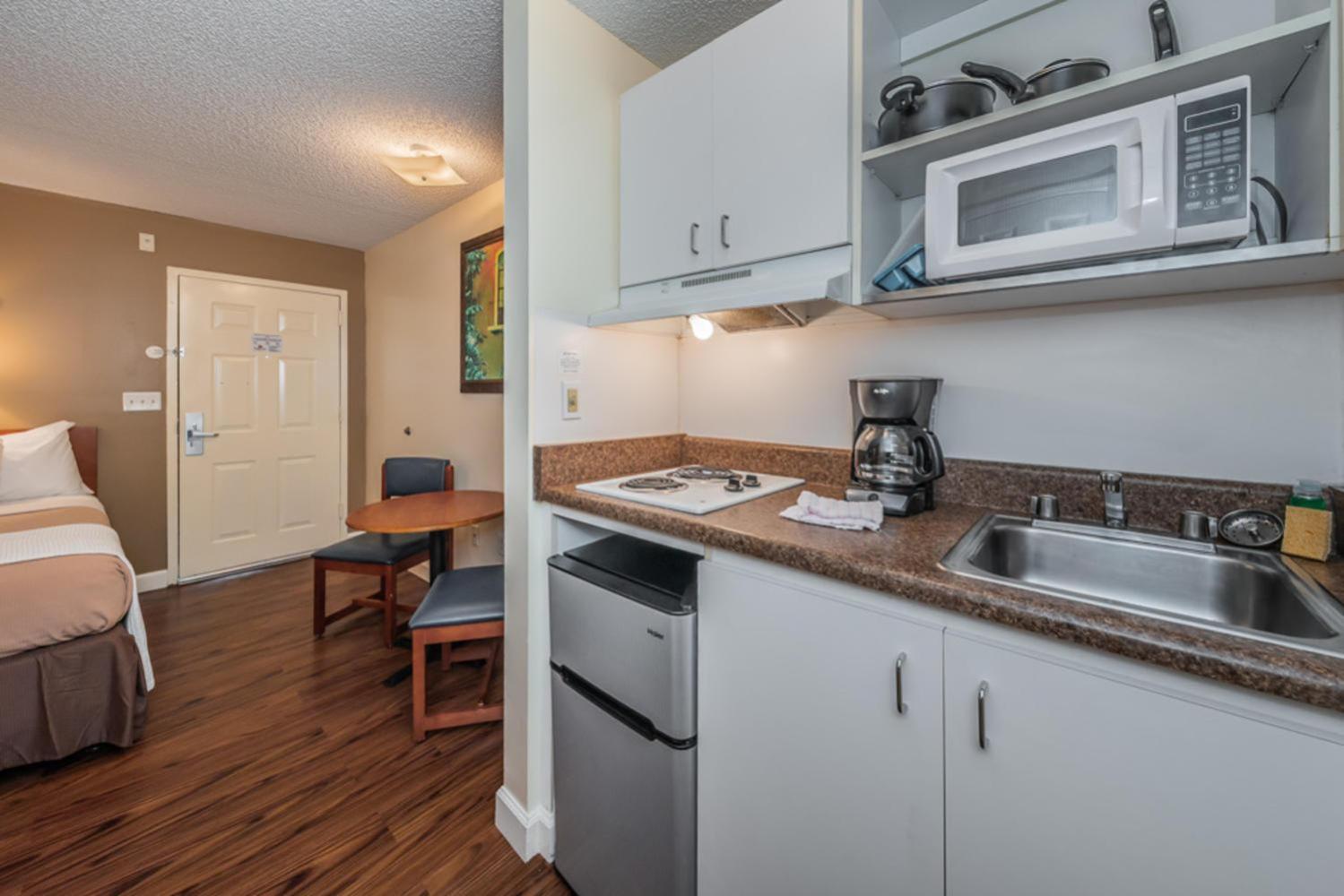 Tampa Bay Extended Stay Hotel photo 17