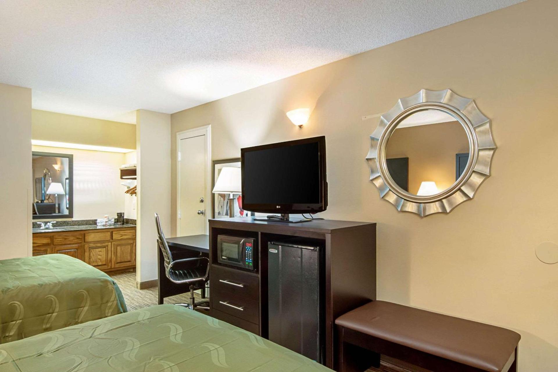Quality Inn Thomaston photo 9