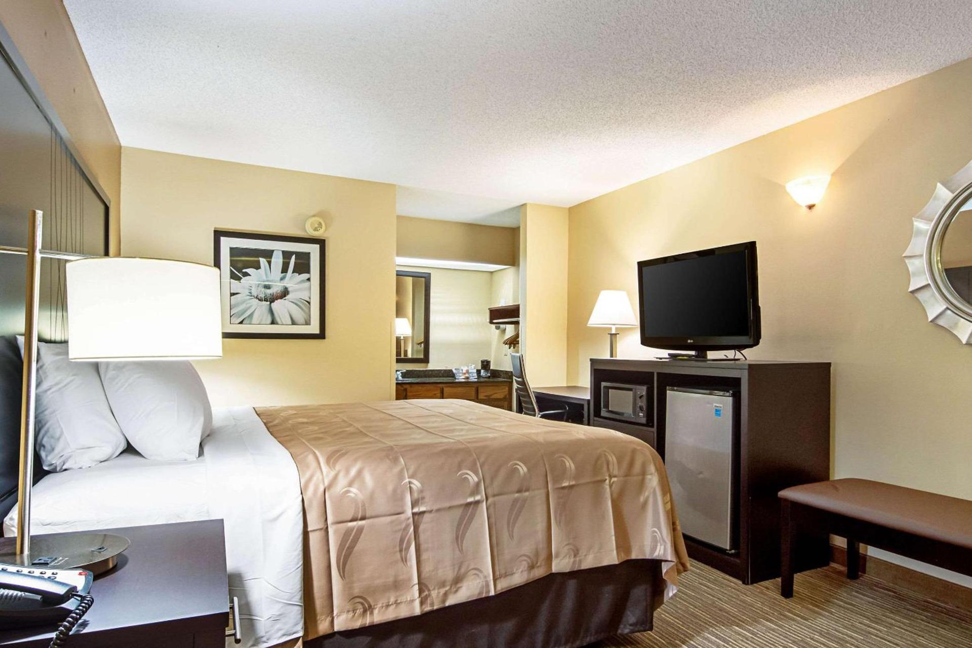 Quality Inn Thomaston photo 13