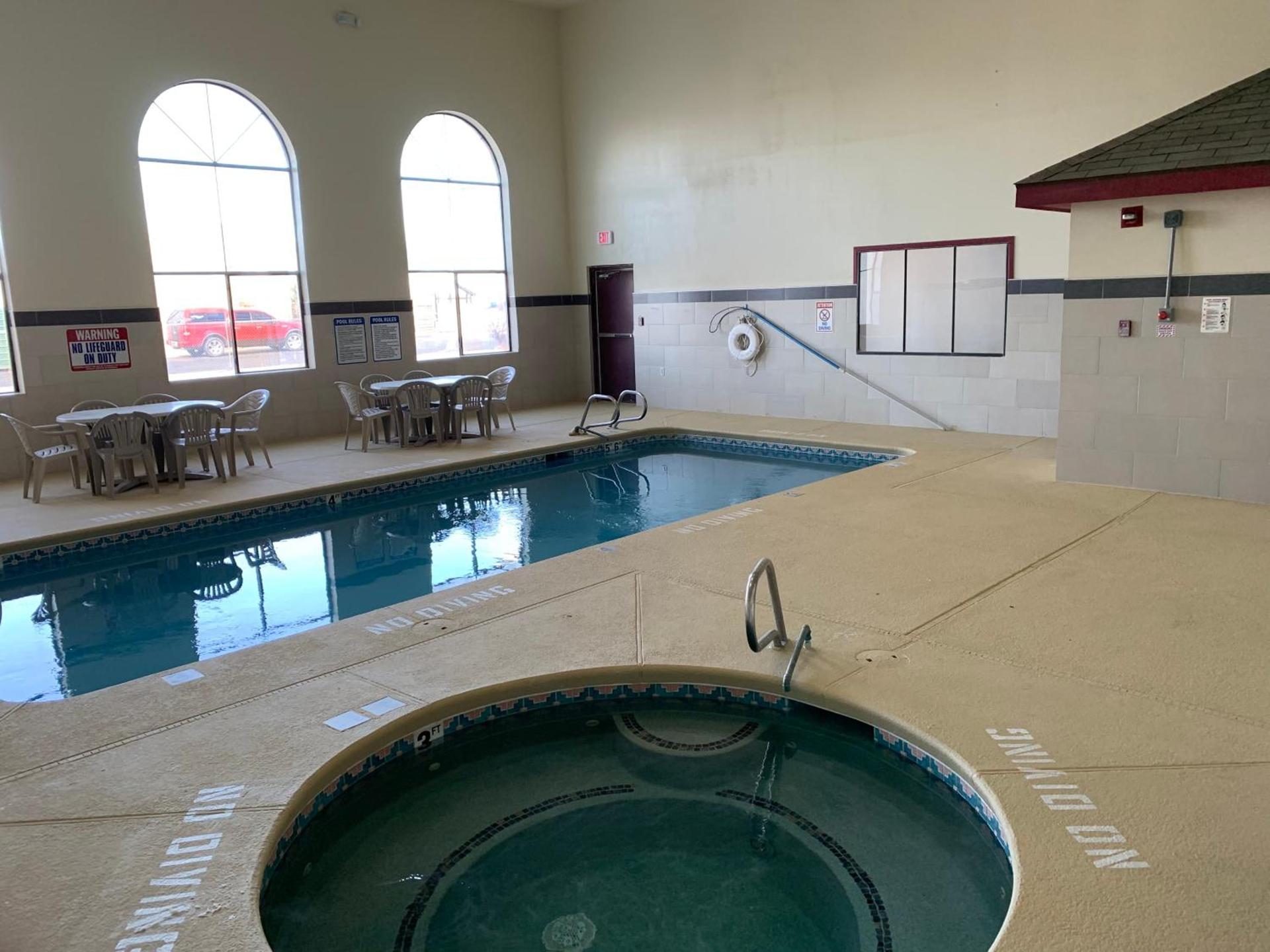 Brentwood Inn & Suites photo 8