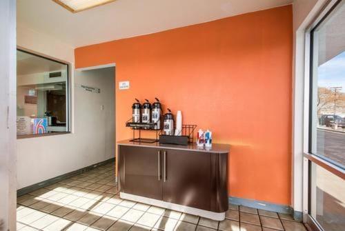 Motel 6 Wendover photo 2