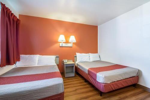 Motel 6 Wendover photo 17