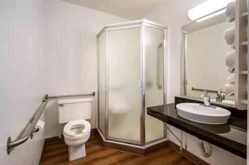 Motel 6 Wendover photo 20