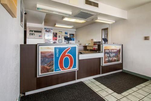 Motel 6 Wendover photo 3