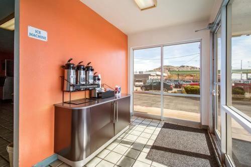 Motel 6 Wendover photo 19