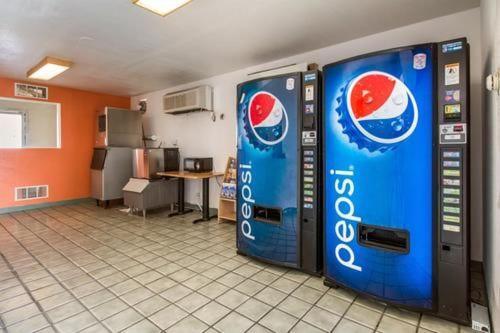 Motel 6 Wendover photo 13