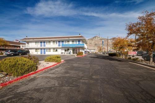 Motel 6 Wendover photo 4