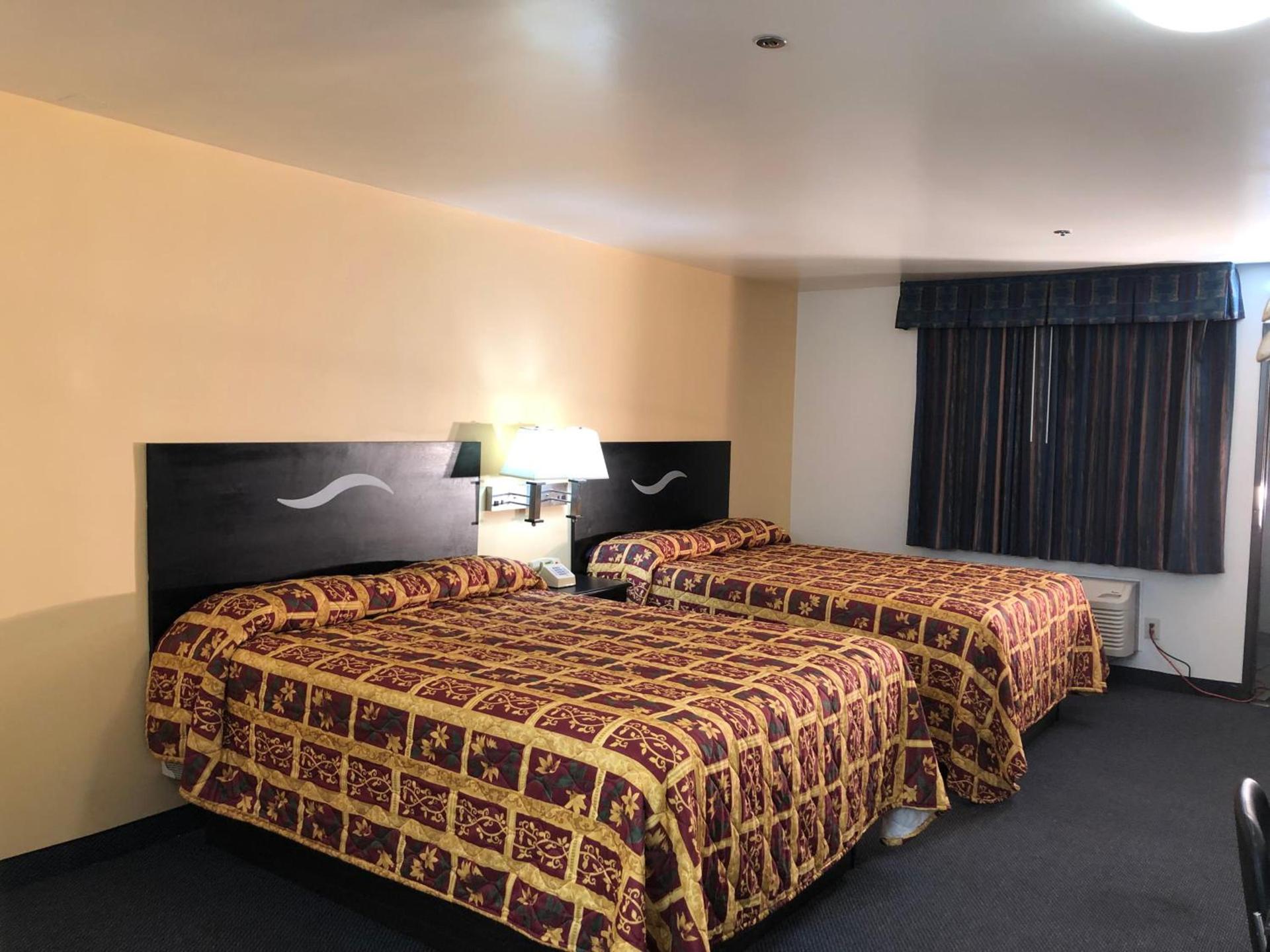 Luxury Inn photo 18