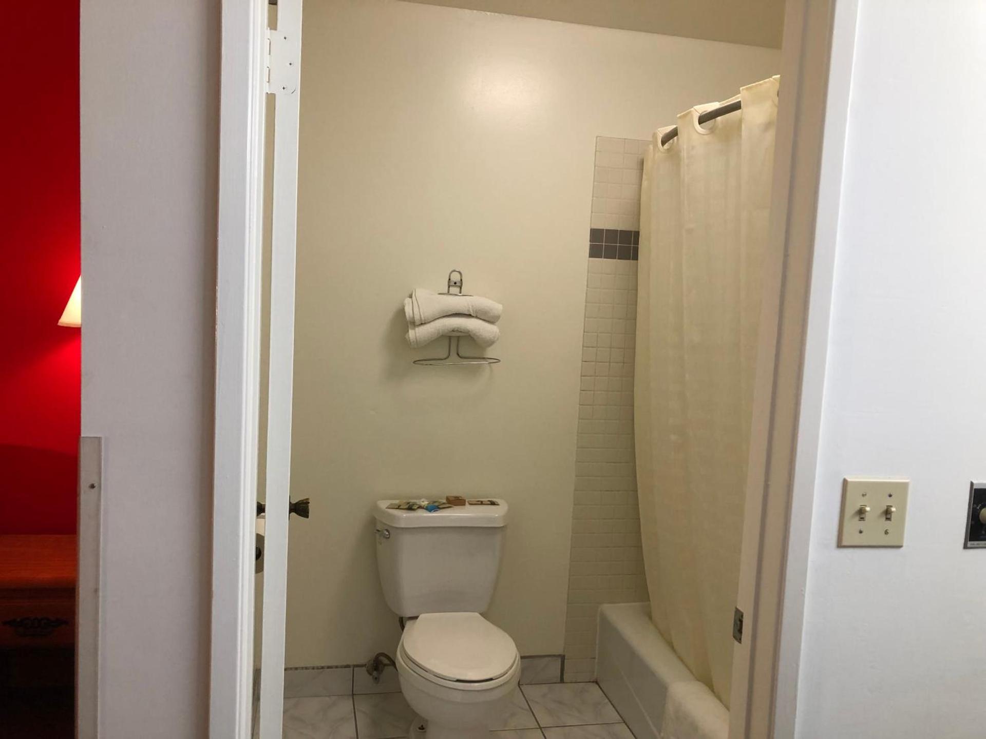 Luxury Inn photo 22