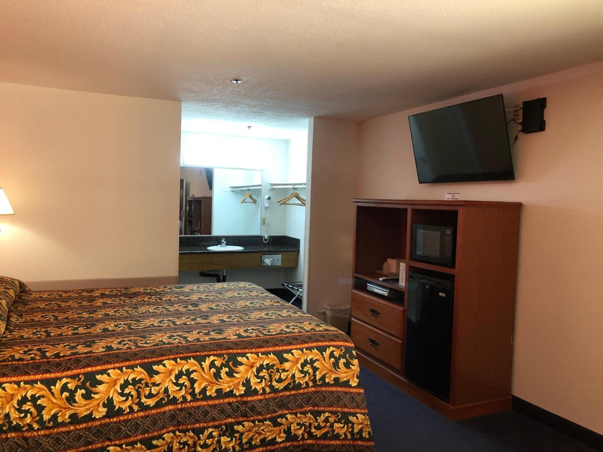 Luxury Inn photo 31