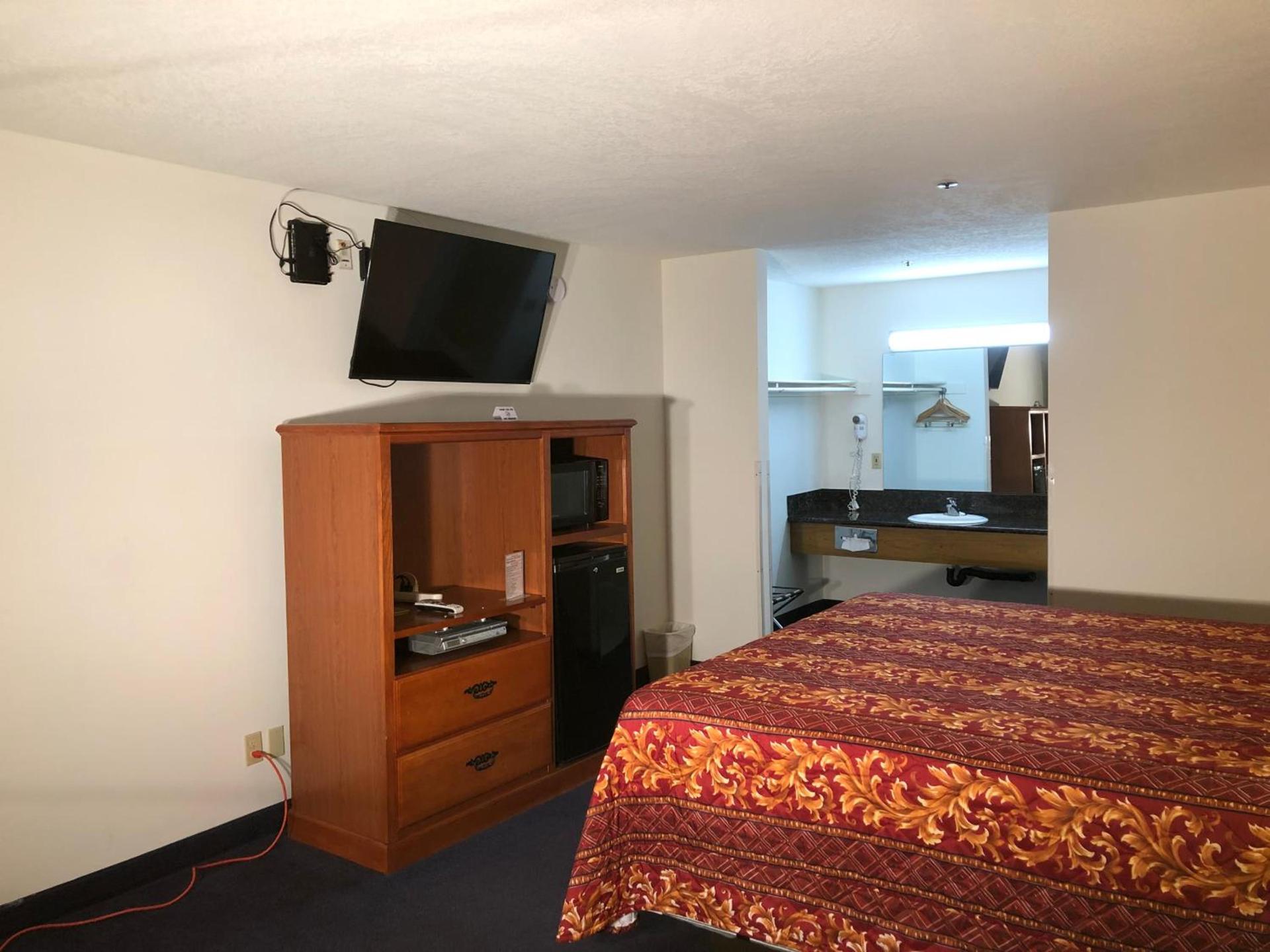 Luxury Inn photo 25