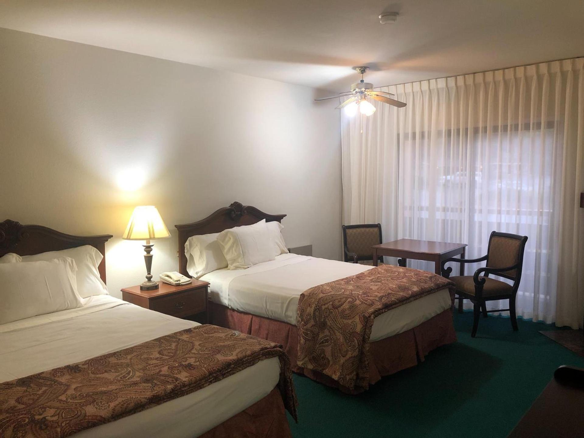 The Monarch Resort photo 40