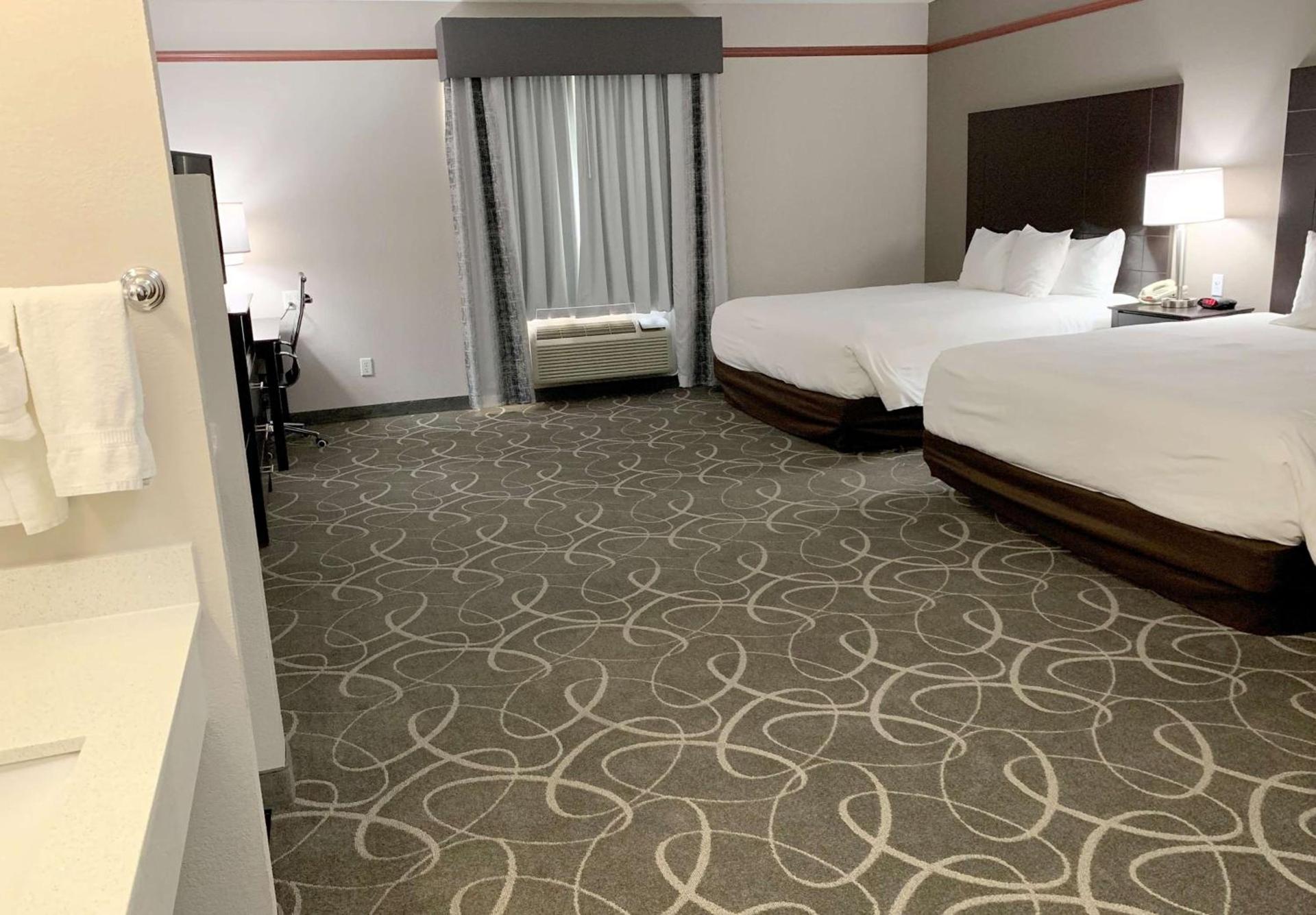 Best Western Limestone Inn and Suites photo 8