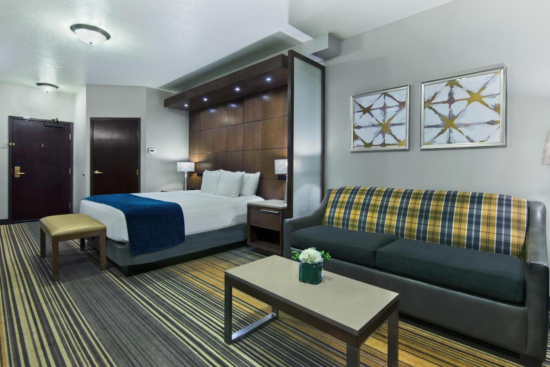 Oxford Suites Spokane Downtown photo 11