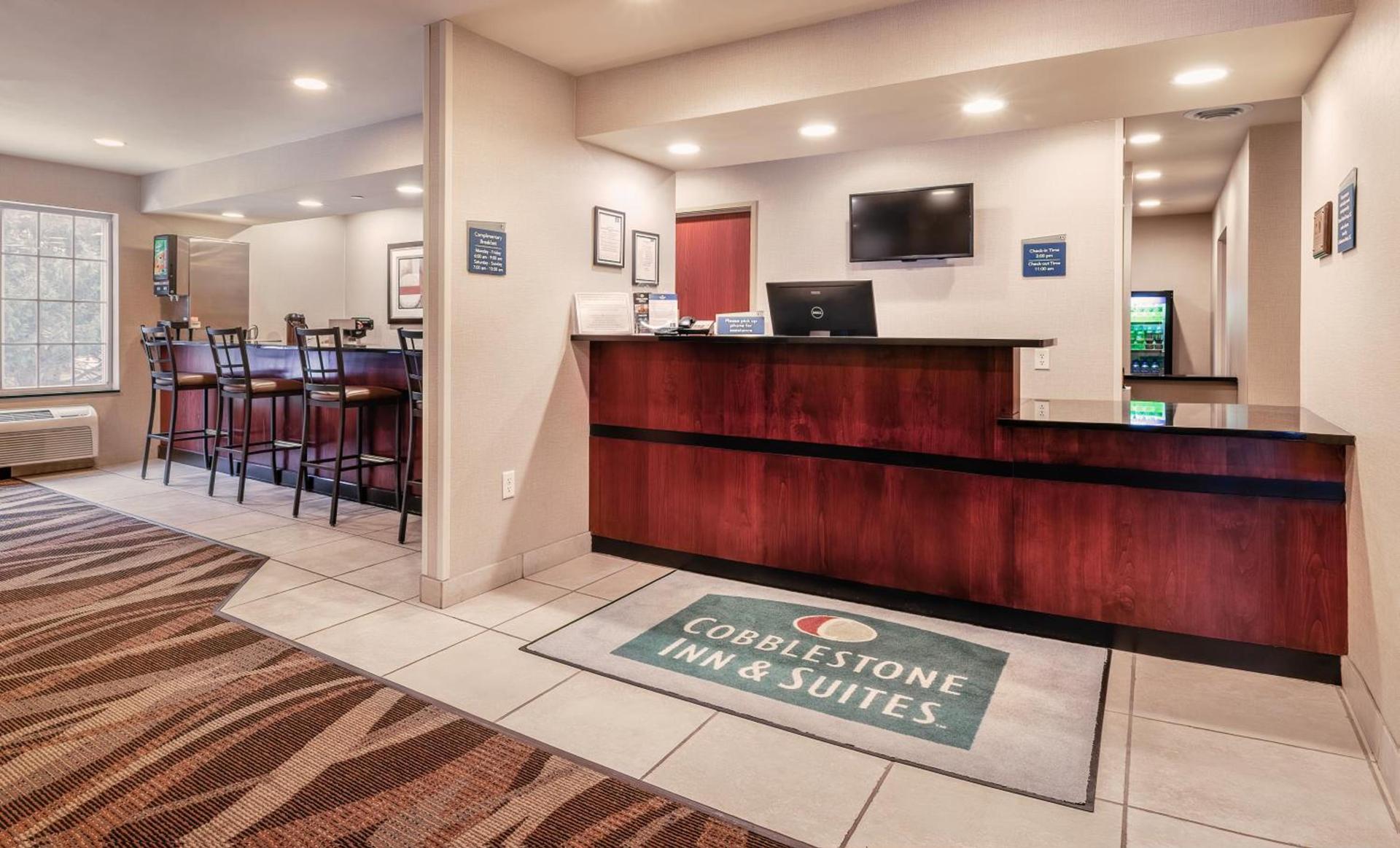 Cobblestone Inn & Suites - Durand photo 4
