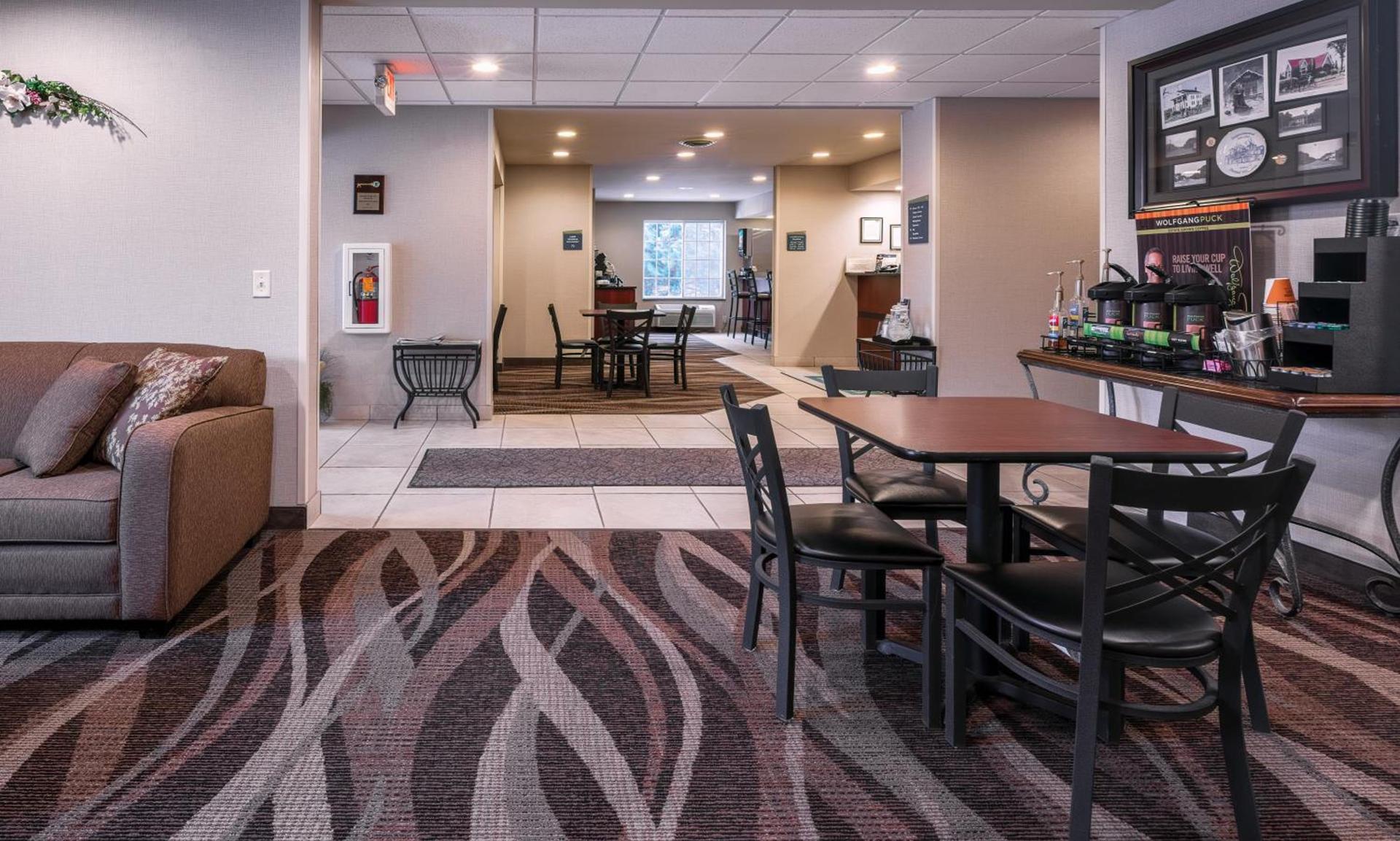 Cobblestone Inn & Suites - Durand photo 7