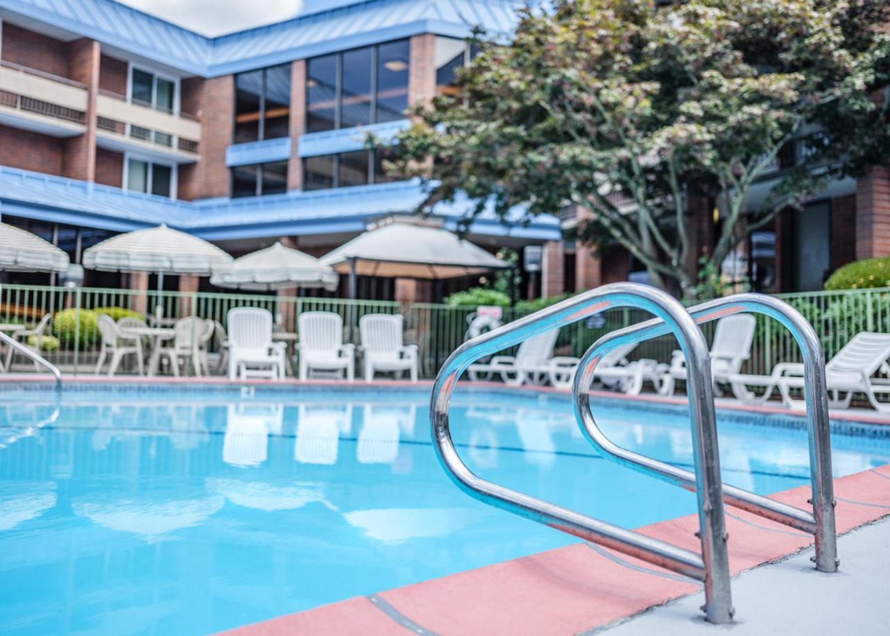 University Place Hotel and Conference Center photo 6