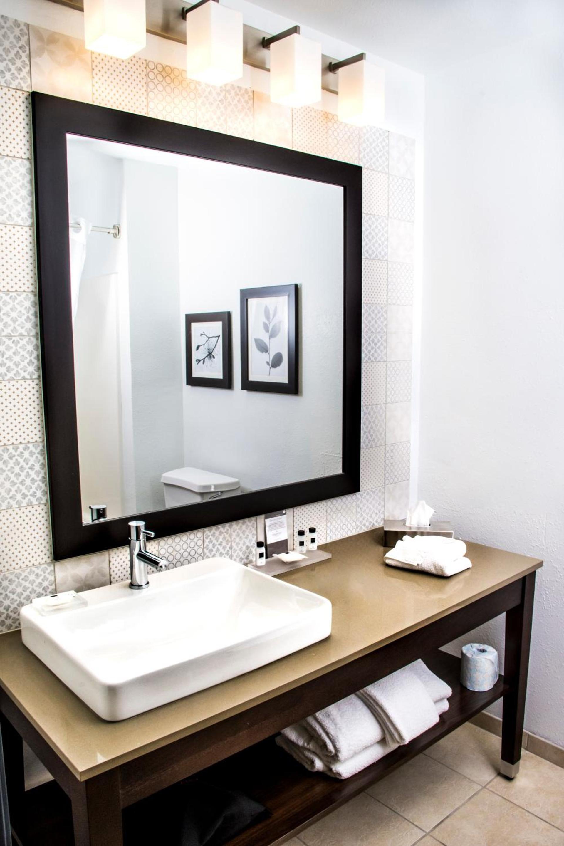 Country Inn & Suites by Radisson, Winchester, VA photo 18