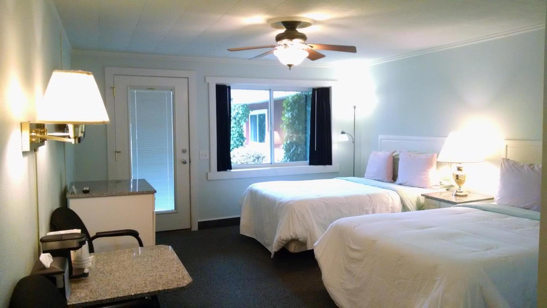 Murray Inn and Art Gallery photo 14