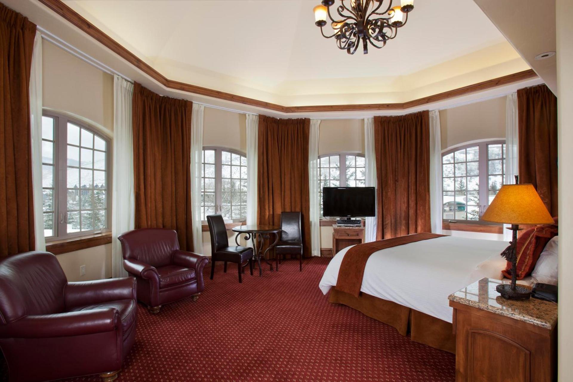 Tivoli Lodge photo 15