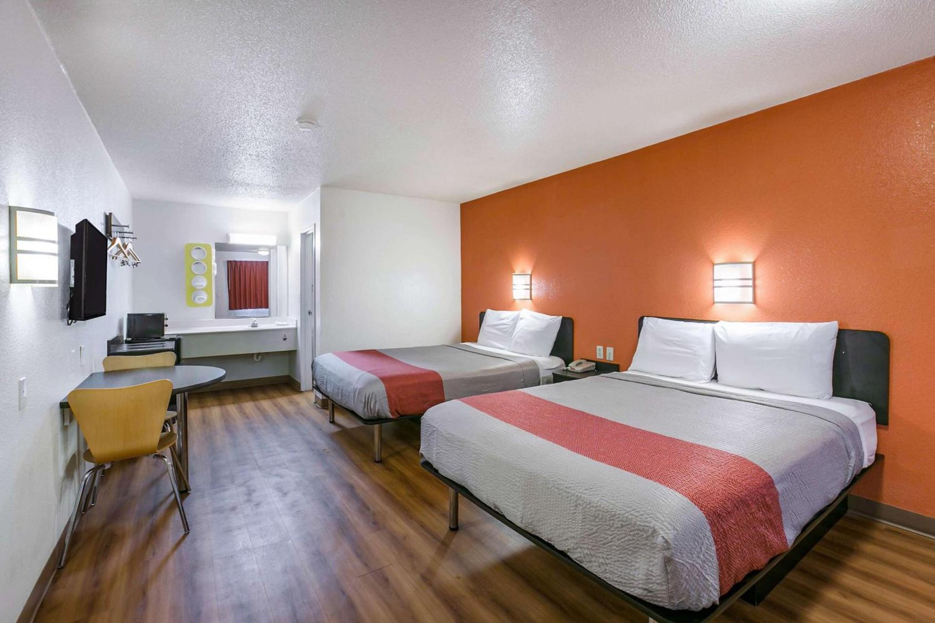 Motel 6-Dothan, AL photo 9