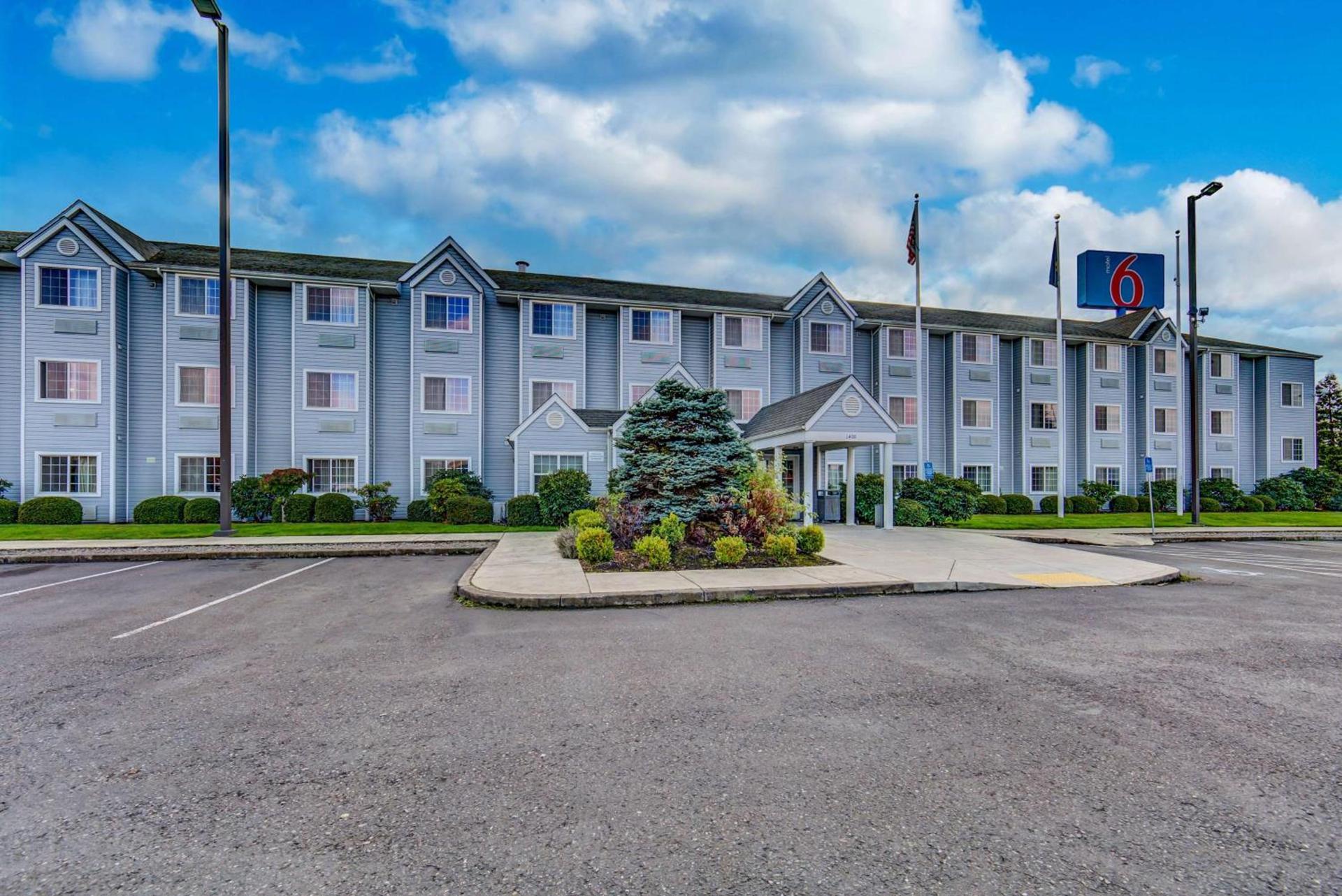 Motel 6-Sutherlin, OR photo 1