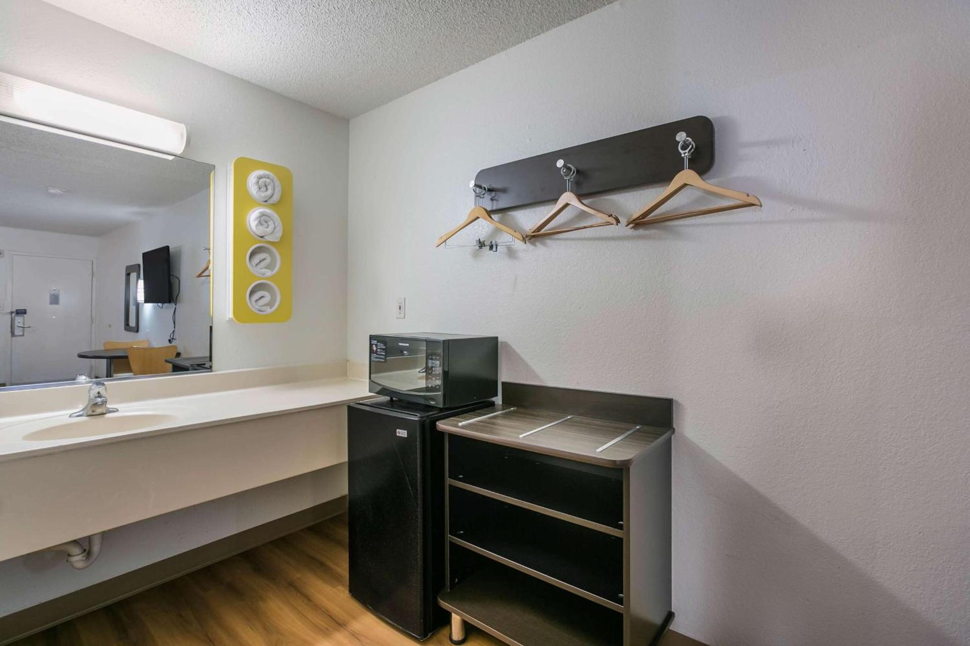 Motel 6-Dothan, AL photo 13