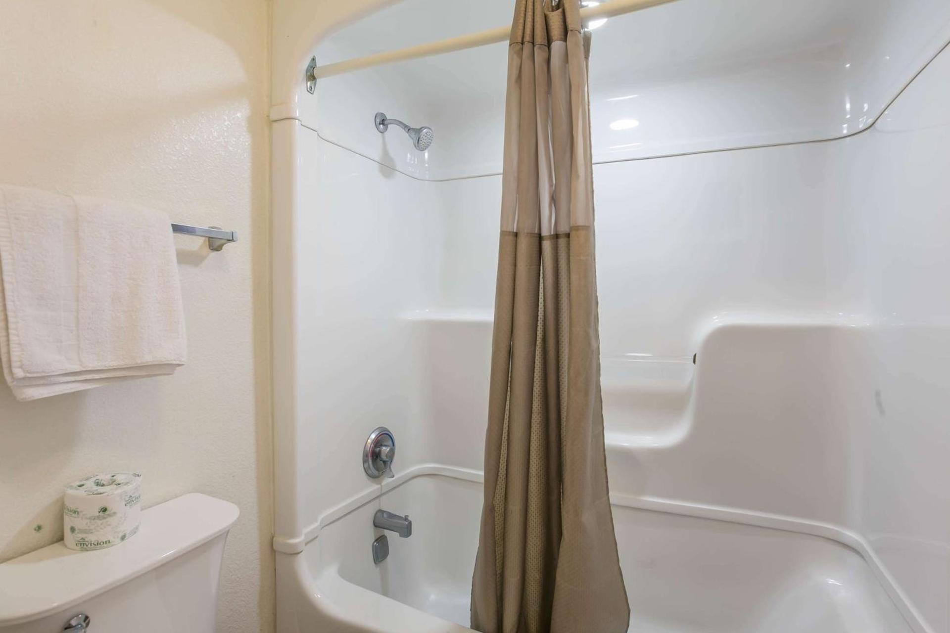 Motel 6-Dothan, AL photo 20
