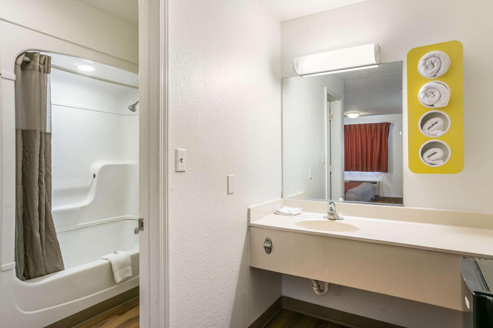 Motel 6-Dothan, AL photo 22