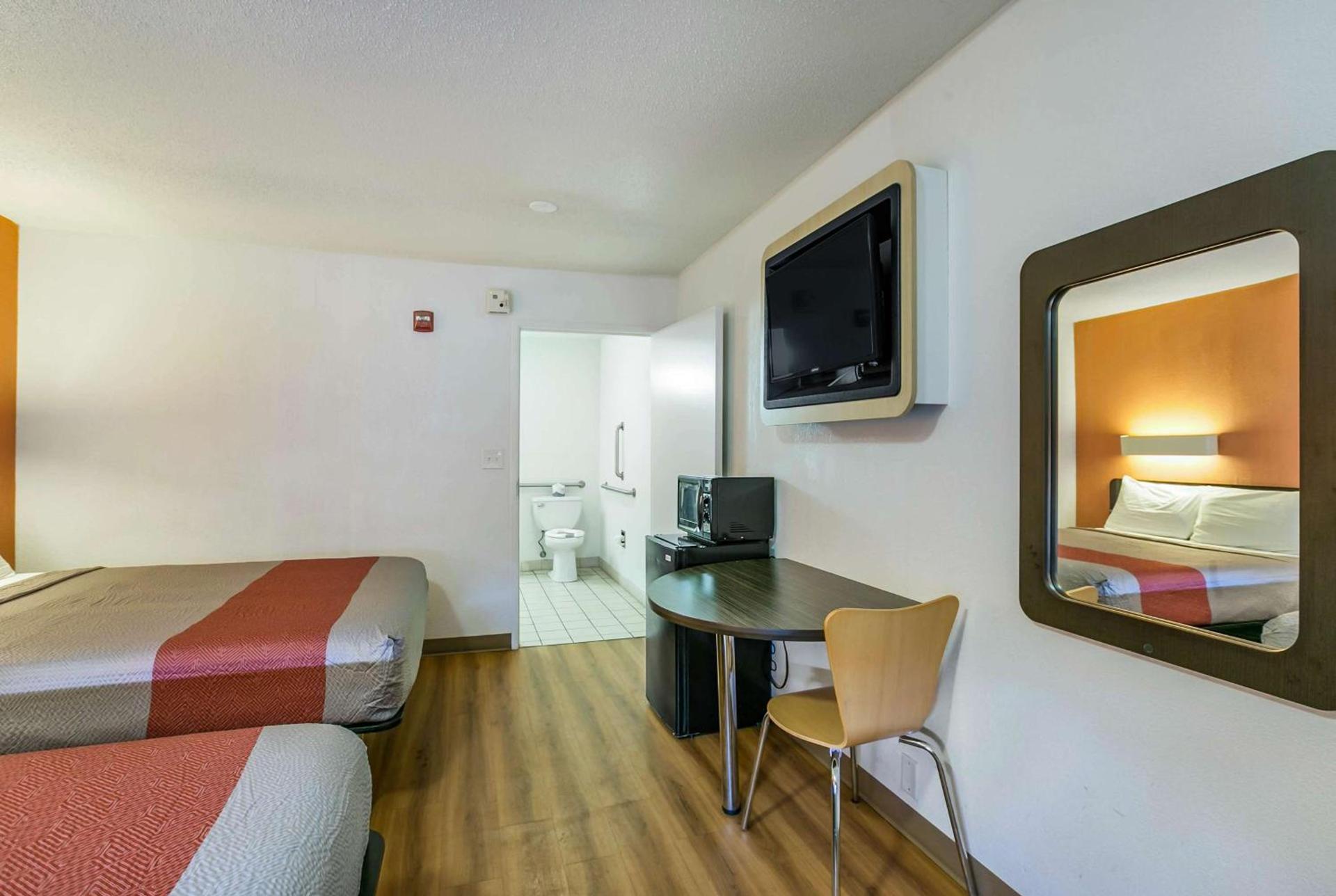 Motel 6-Dothan, AL photo 8