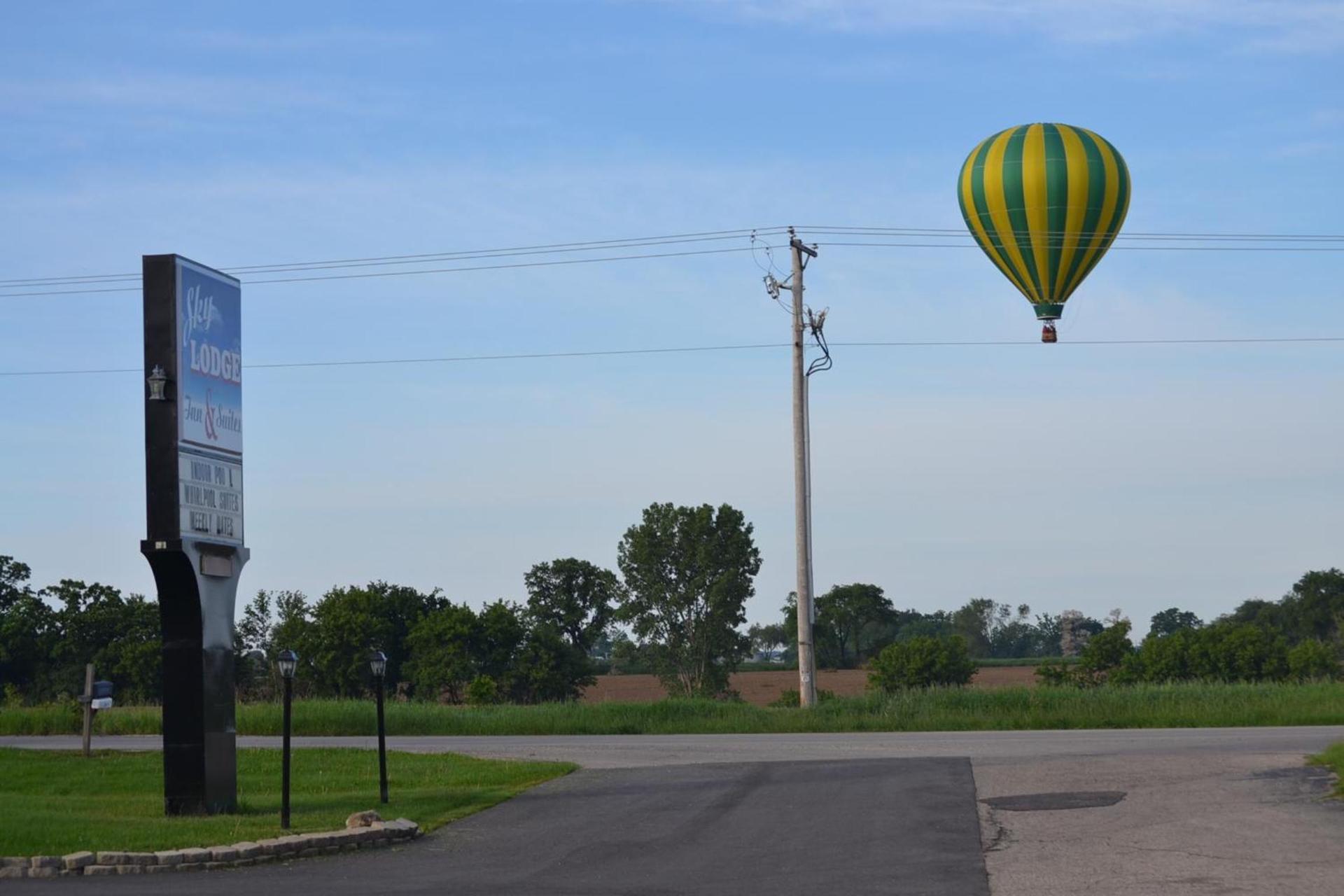 Sky Lodge Inn & Suites - Delavan photo 6