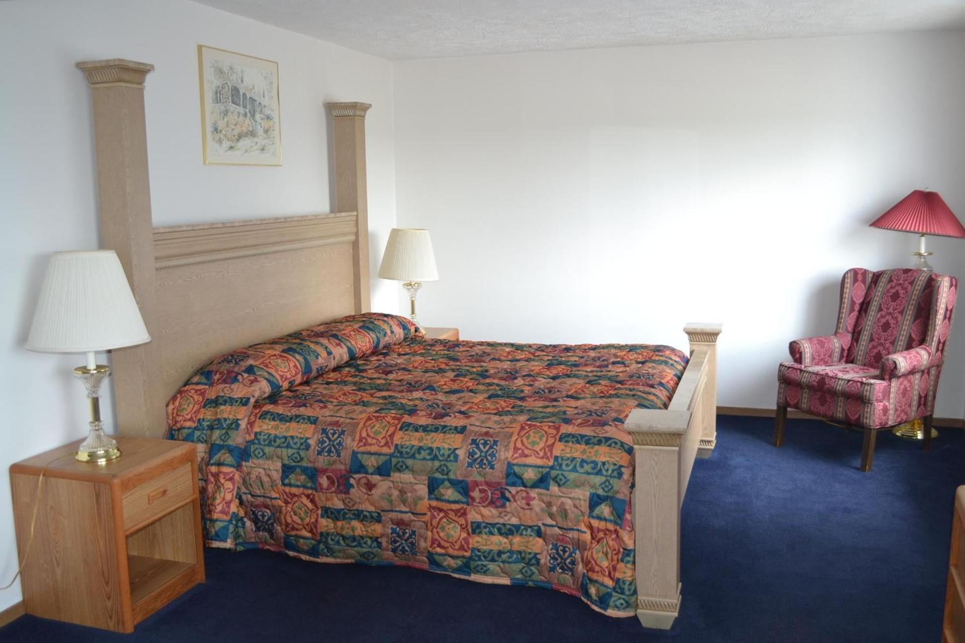 Sky Lodge Inn & Suites - Delavan photo 18