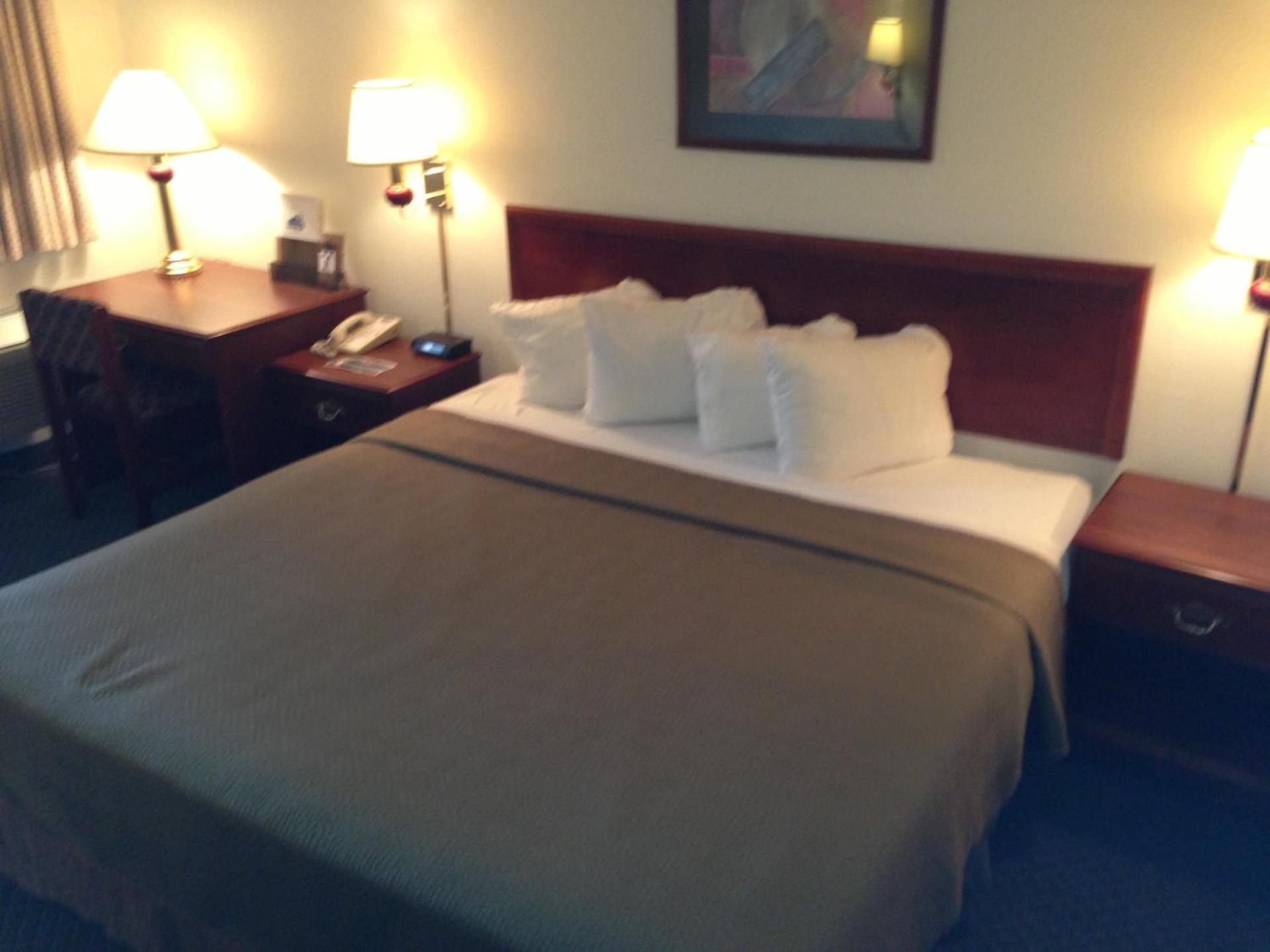 Days Inn by Wyndham Morton photo 23